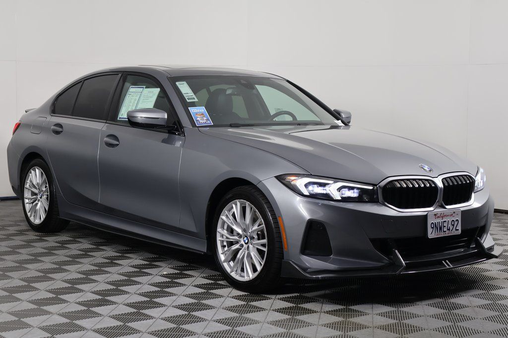 Thumbnail: 2023 BMW 3 Series - 3