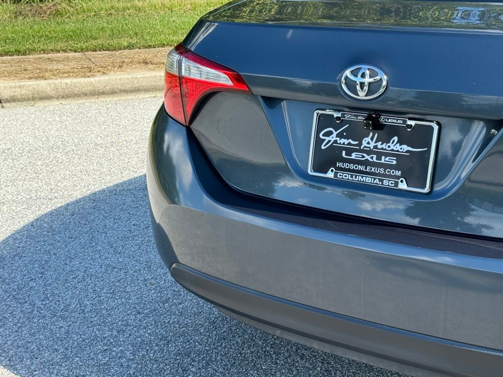 2015 Toyota Corolla L 13