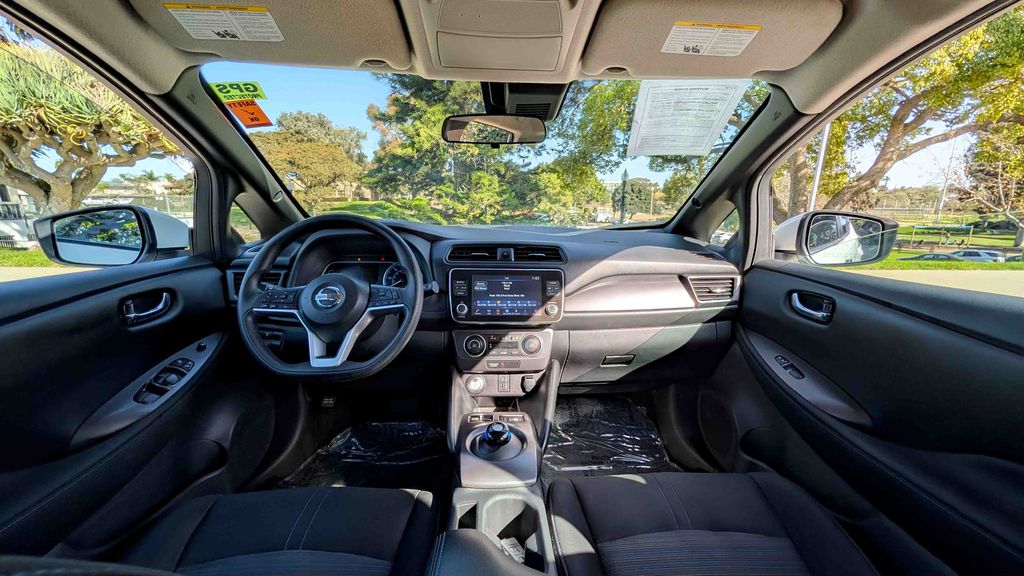 Used 2022 Nissan Leaf S 4D Hatchback