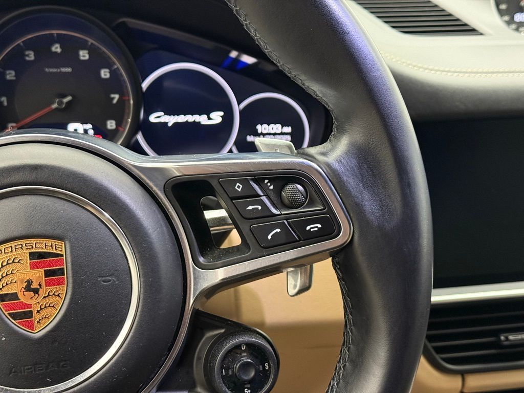 2019 Porsche Cayenne S 14