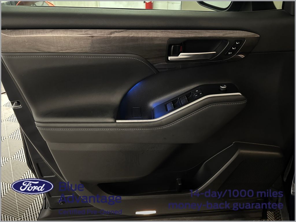 2020 Blueprint Toyota Highlander Platinum FWD SUV
