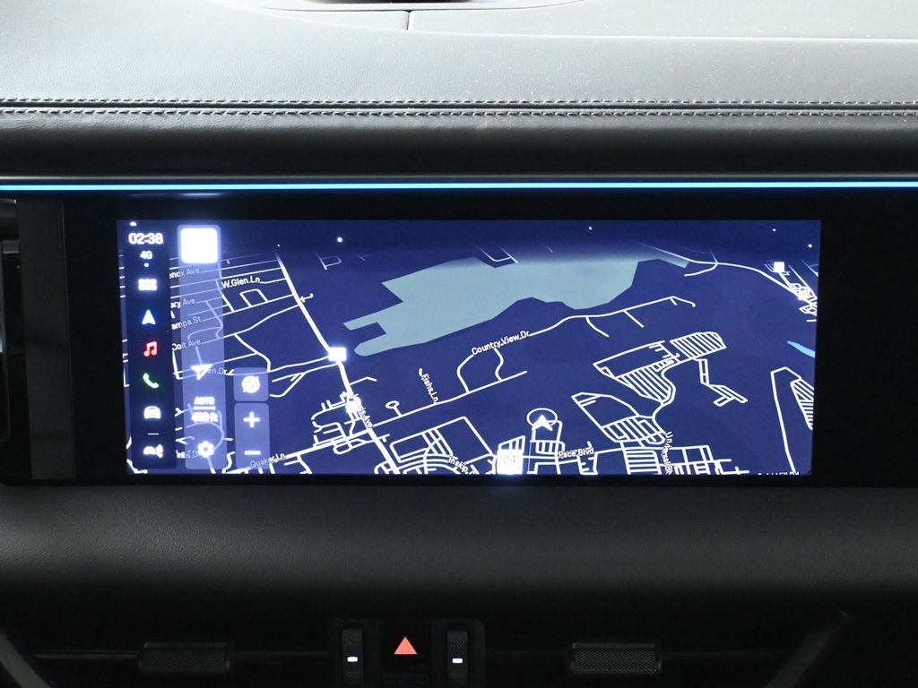 Thumbnail: 2024 Porsche Macan - 23