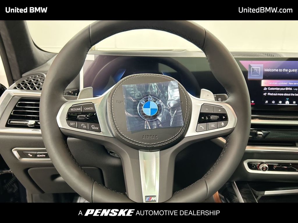 Thumbnail: 2026 BMW X7 - 14