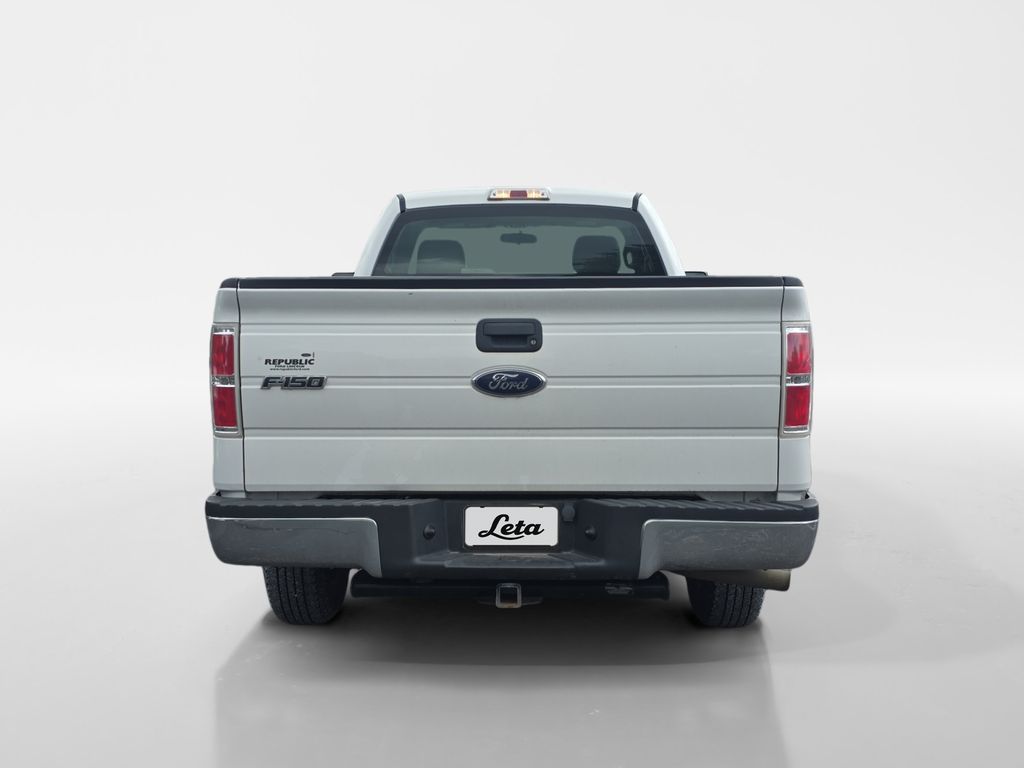 View vehicle photo 7