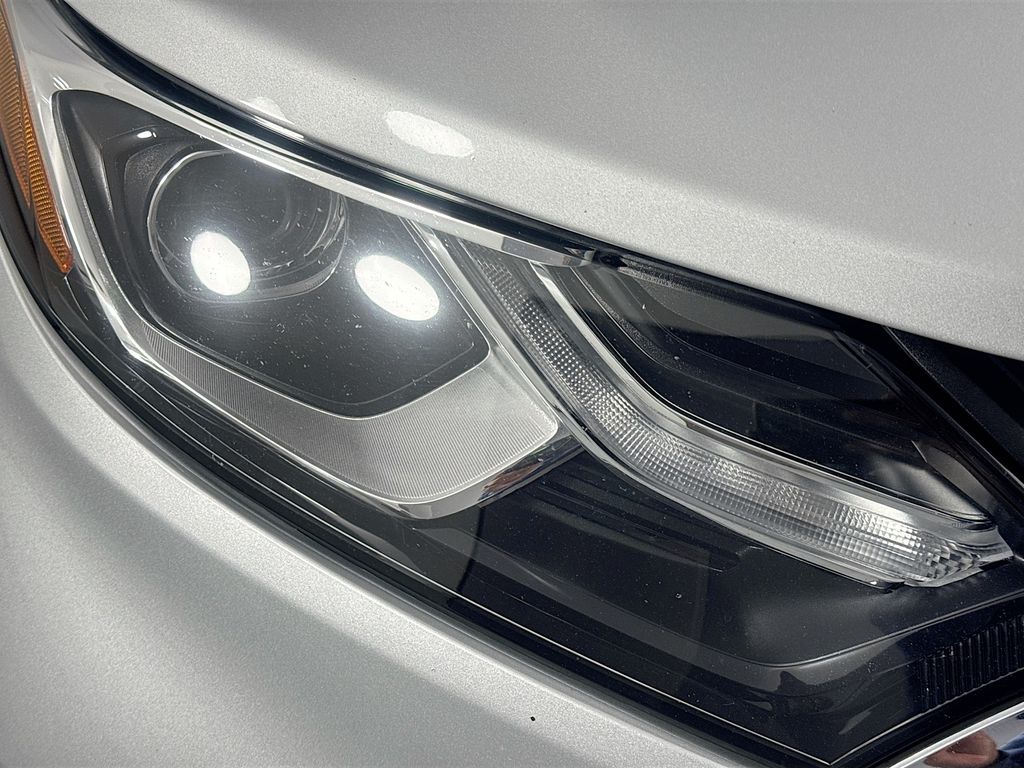 Used Car 2018 Chevrolet Equinox  Premier For Sale Under $10,000 In Austin, Texas