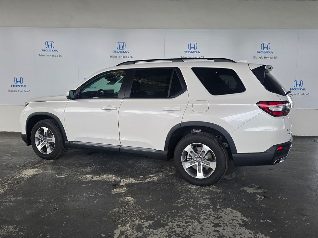 Thumbnail: 2026 Honda Pilot - 4