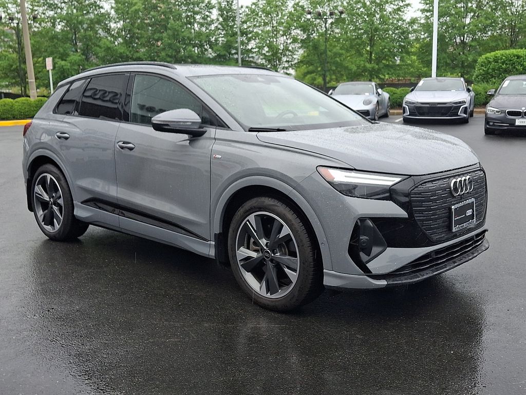 Thumbnail: 2024 Audi Q4 e-tron - 3