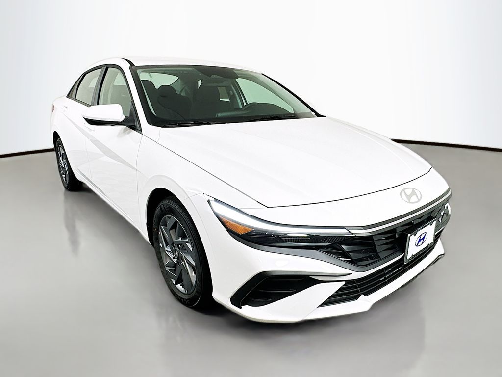 Thumbnail: 2025 Hyundai Elantra - 3
