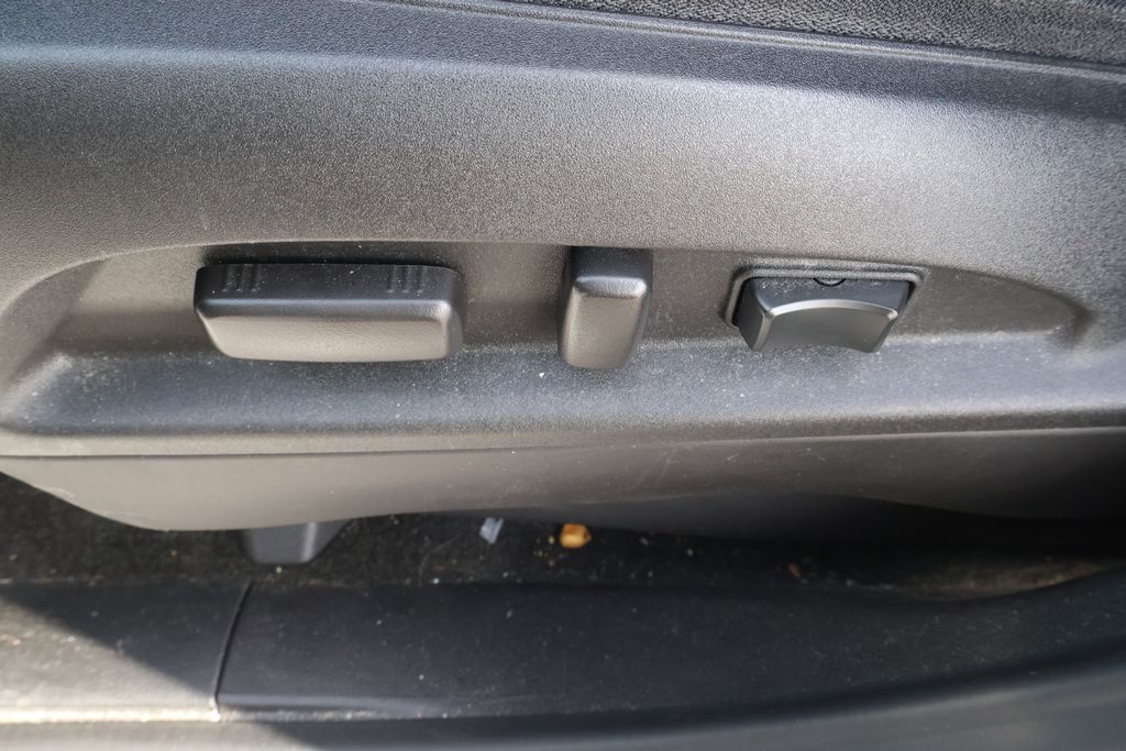 Thumbnail: 2017 Chevrolet Equinox - 13