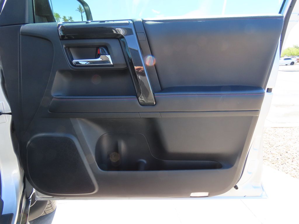 2022 Toyota 4Runner TRD Off Road 24