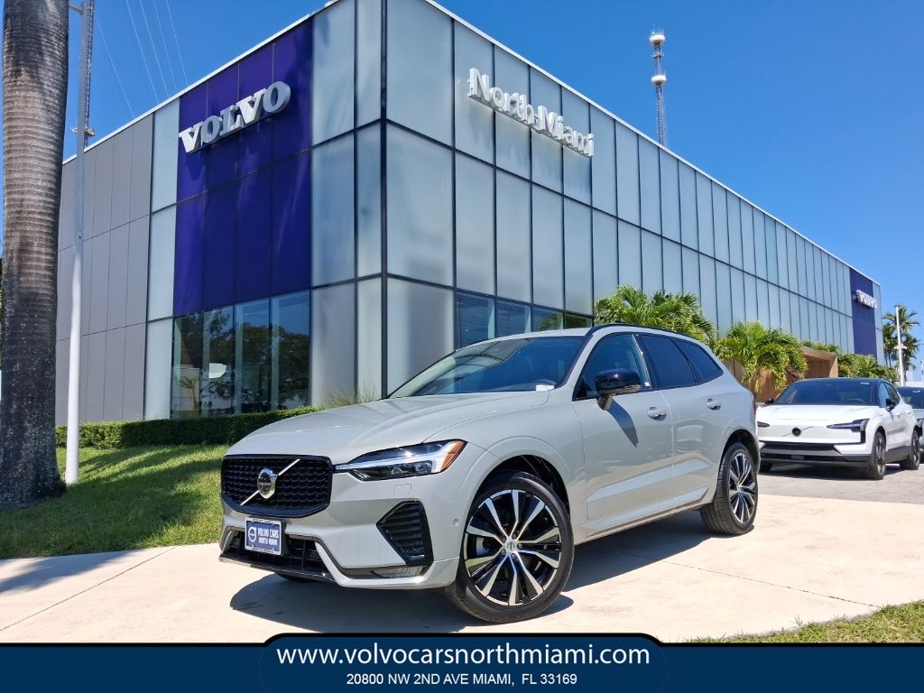 2025 Volvo XC60 B5 Plus