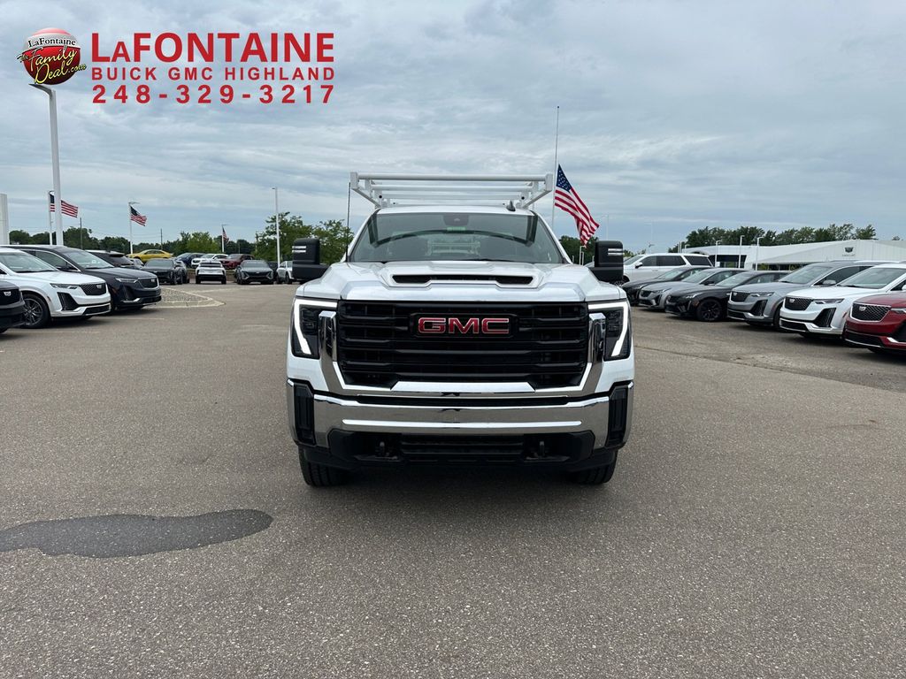 2024 GMC Sierra 2500HD Pro 41