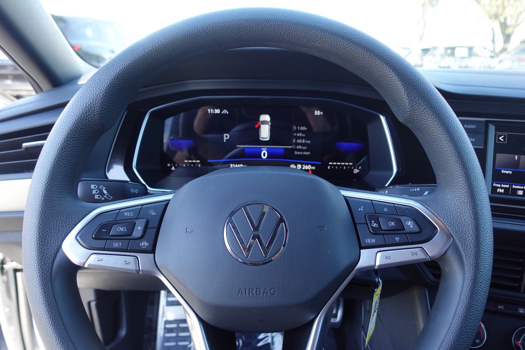 Used 2023 Silver Volkswagen 1.5T Sport image 12