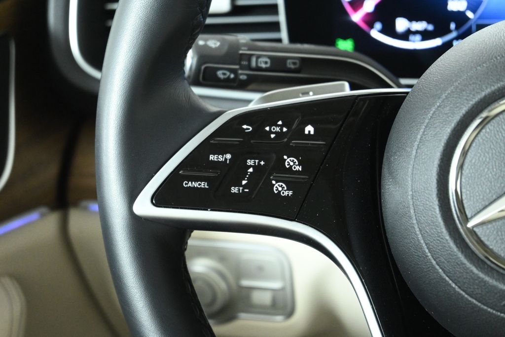 Thumbnail: 2025 Mercedes-Benz GLE - 18