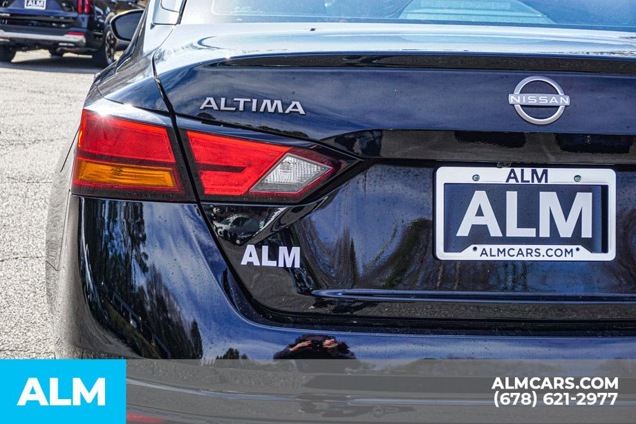 2024 Nissan Altima SV - Photo 13