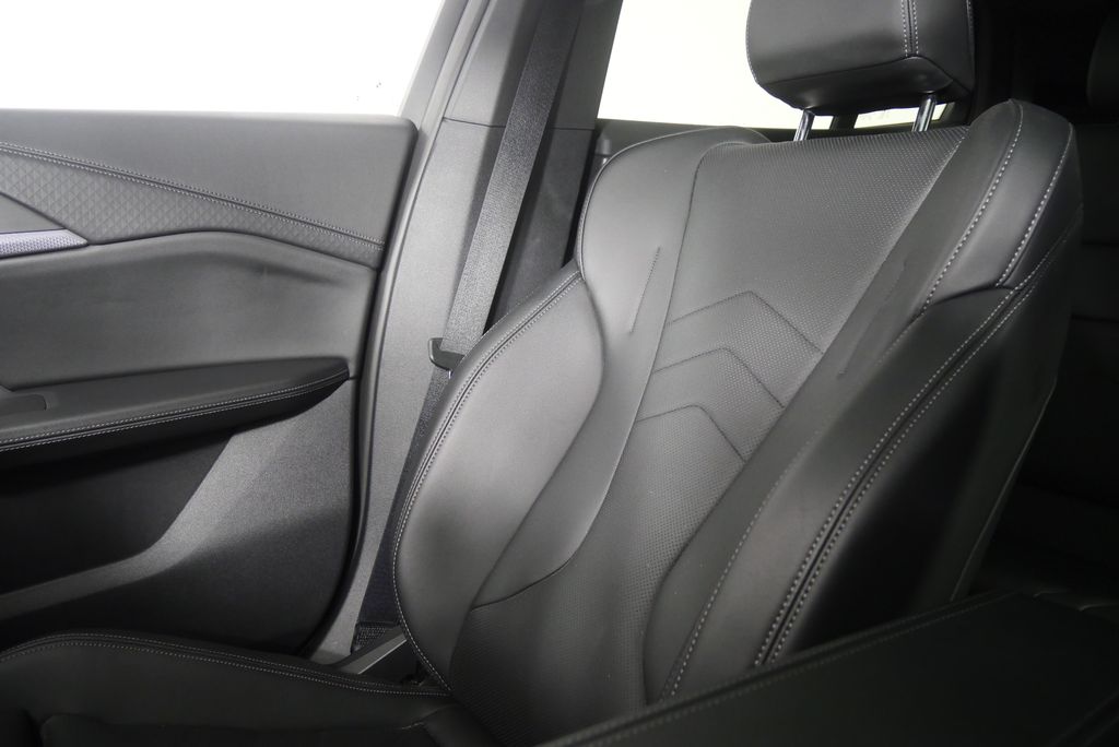 Thumbnail: 2025 BMW X2 - 21