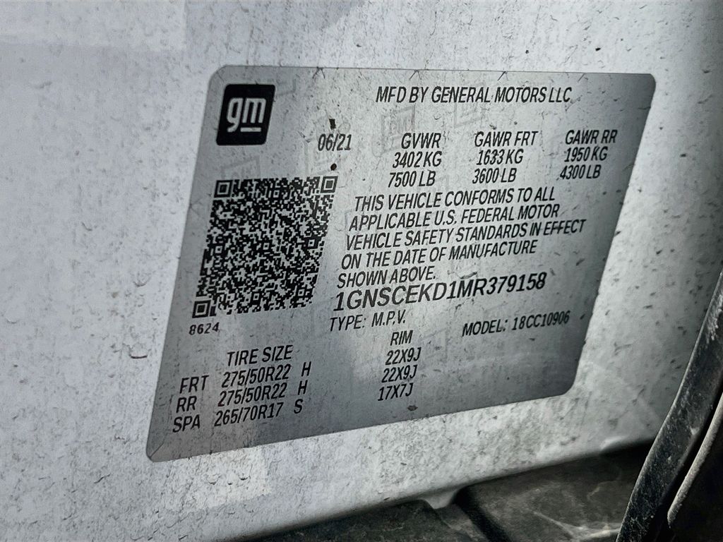 Used 2021 White Chevrolet RST image 36
