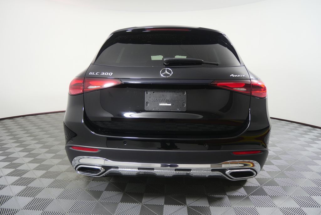 Thumbnail: 2024 Mercedes-Benz GLC - 3