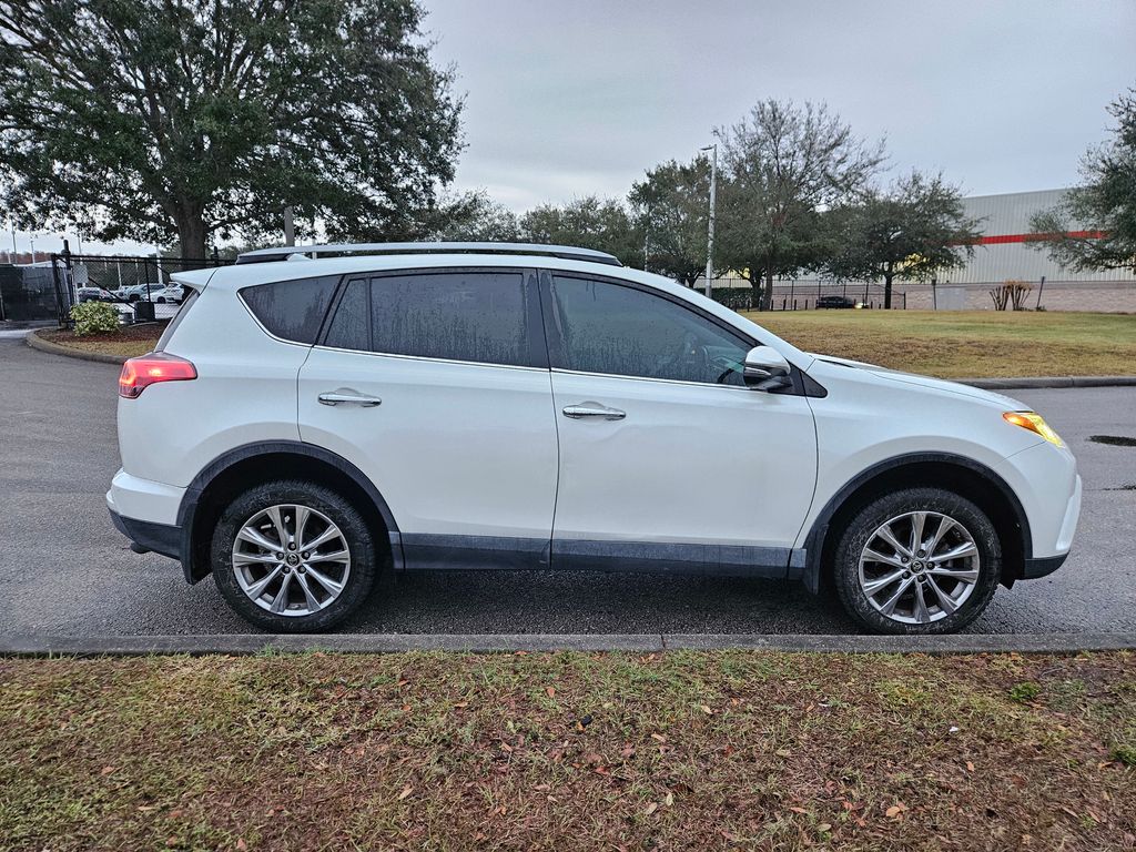 2017 Toyota RAV4 Limited 6