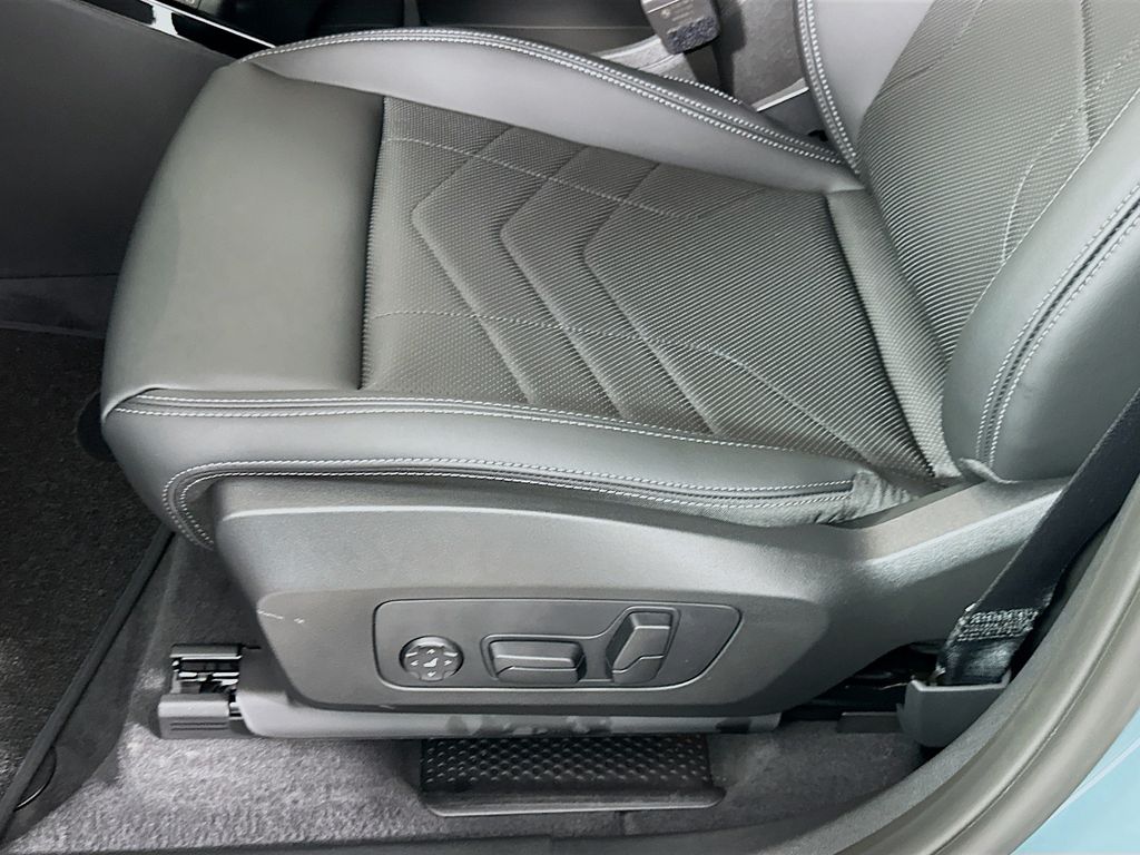 Thumbnail: 2026 BMW X1 - 21