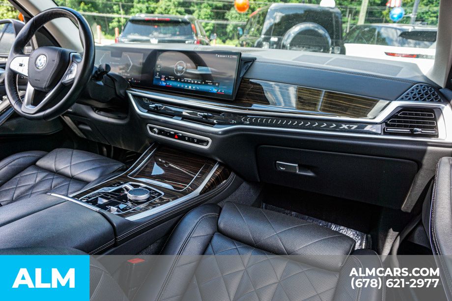 Used 2024 Black BMW xDrive40i image 28
