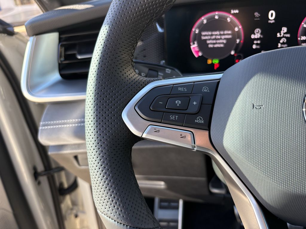 New 2026 Sandstone Volkswagen 2.0T SE R-Line Black image 16