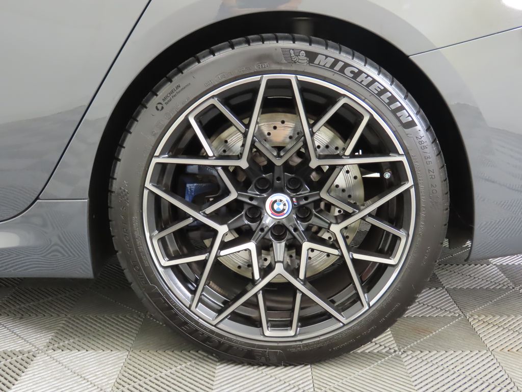 Thumbnail: 2023 BMW M8 - 32