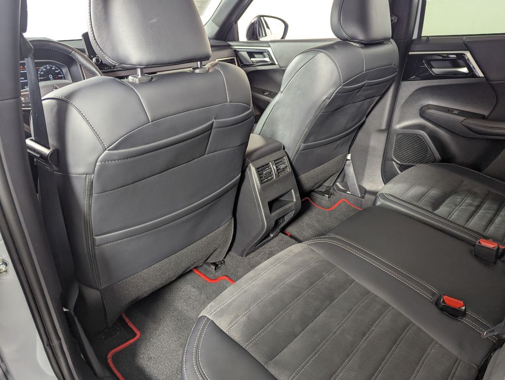2024 White Mitsubishi Outlander SE Ralliart 4X4 SUV