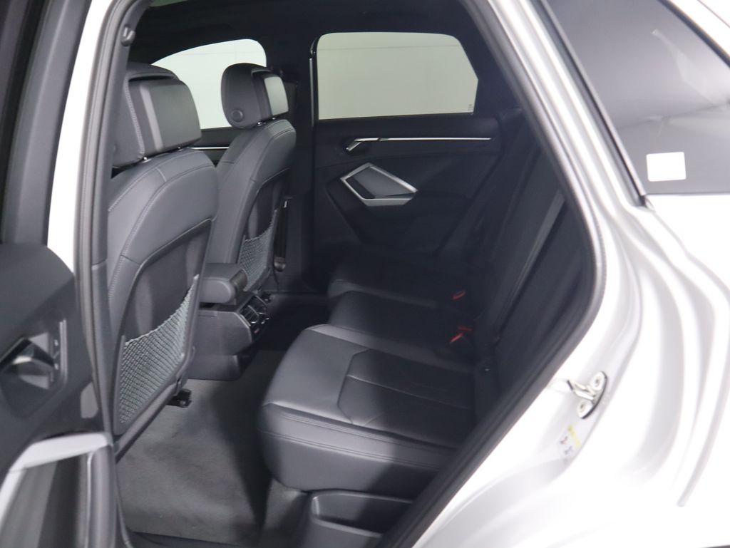 Thumbnail: 2025 Audi Q3 - 22