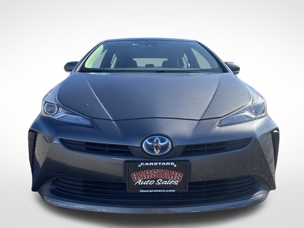 2022 Magnetic Gray Metallic Toyota Prius L FWD Hatchback