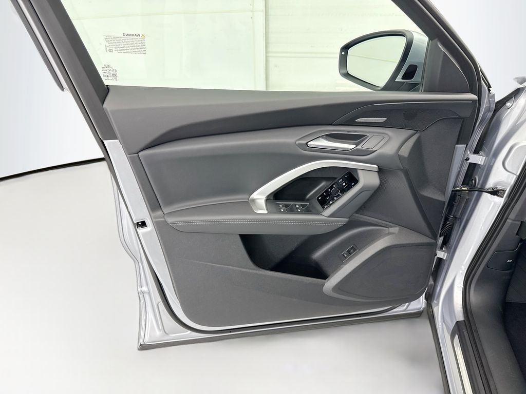 Thumbnail: 2026 Audi Q5 - 23