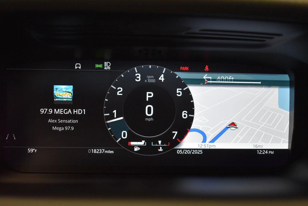 2021 Land Rover Discovery Sport R-Dynamic SE 22