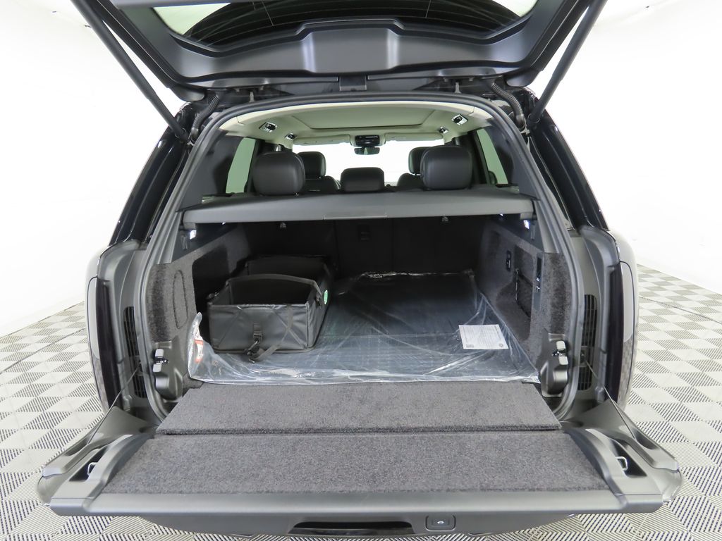 Thumbnail: 2025 Land Rover Range Rover - 29