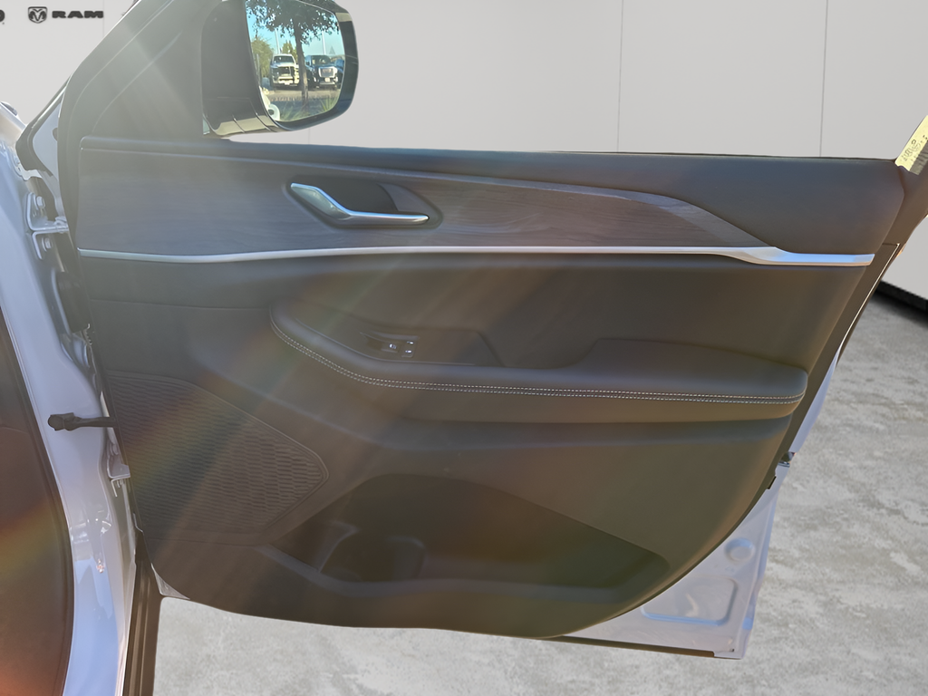 New Car 2025 Jeep Grand Cherokee L  Limited For Sale Under $50,000 In Austin, Texas