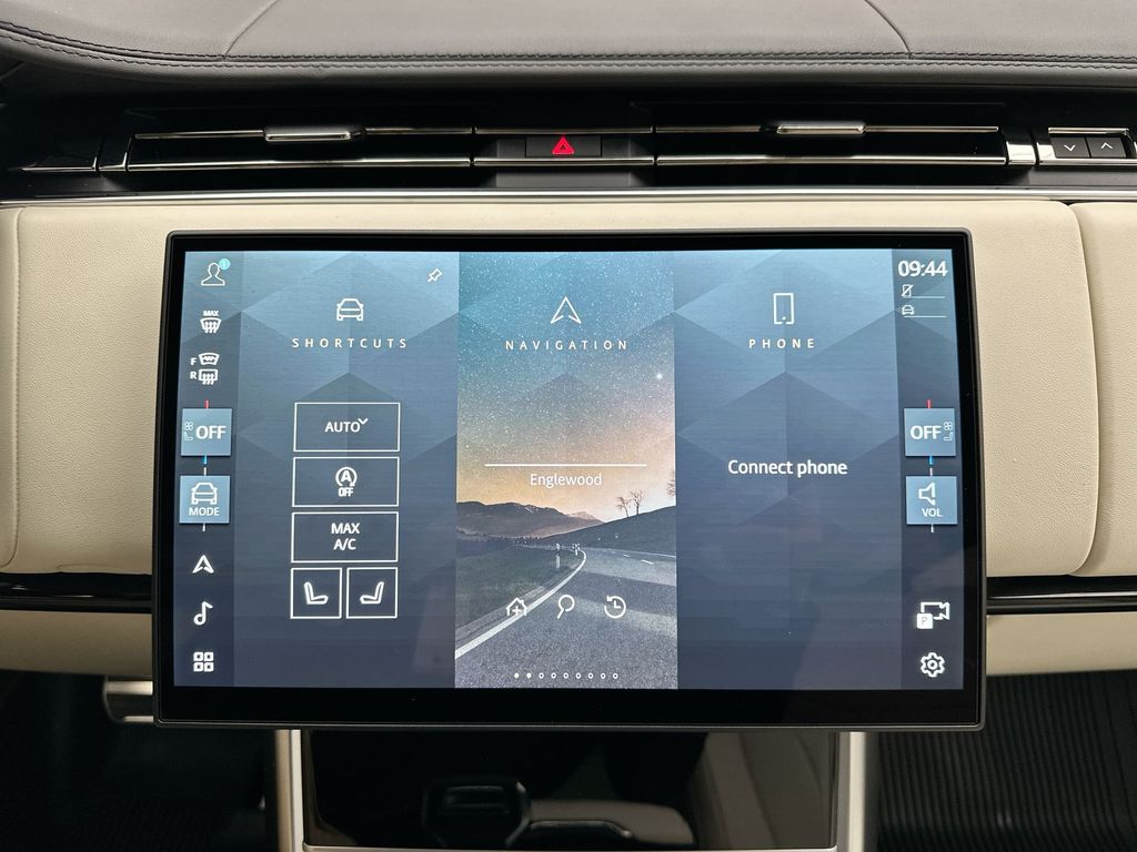 Thumbnail: 2026 Land Rover Range Rover - 21