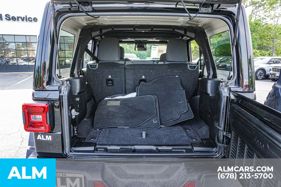 Used 2025 Black Jeep Rubicon image 23