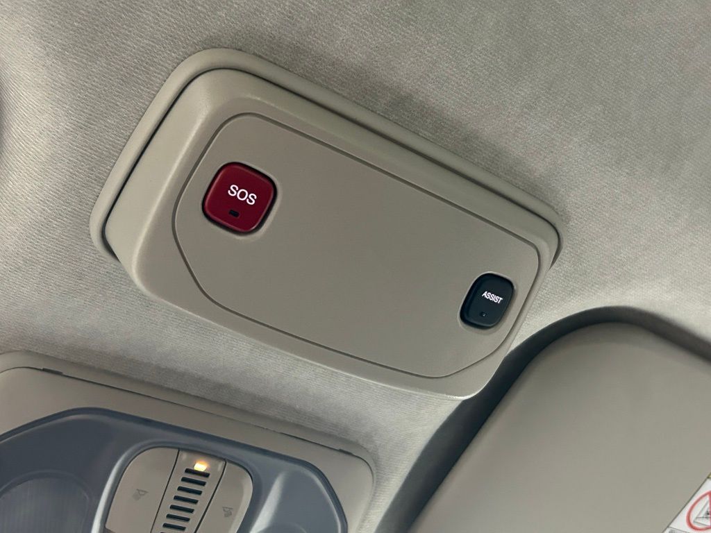 Used 2023 Bright White Clearcoat Ram High Roof image 40