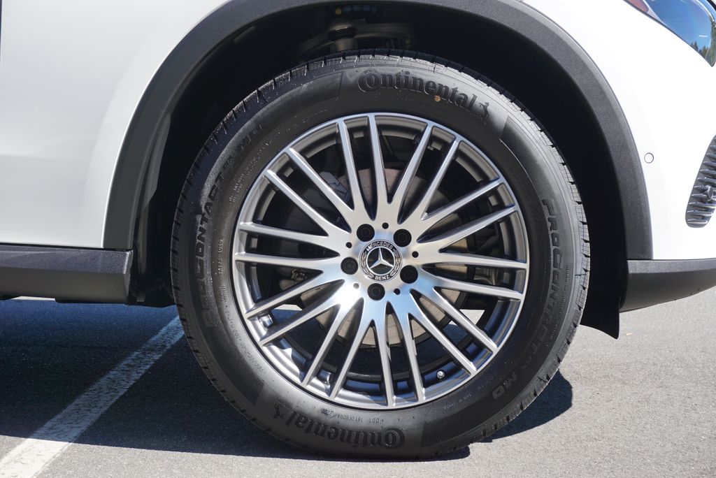 Thumbnail: 2026 Mercedes-Benz GLC - 17