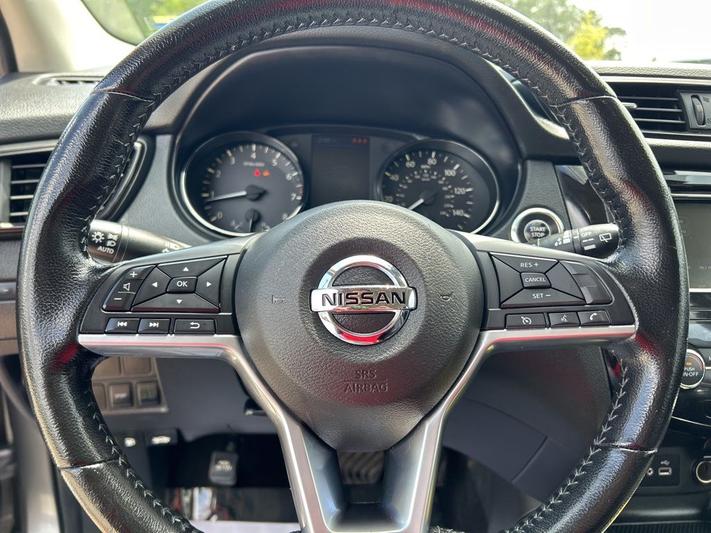 2020 Gun Metallic Nissan Rogue Sport SV FWD SUV