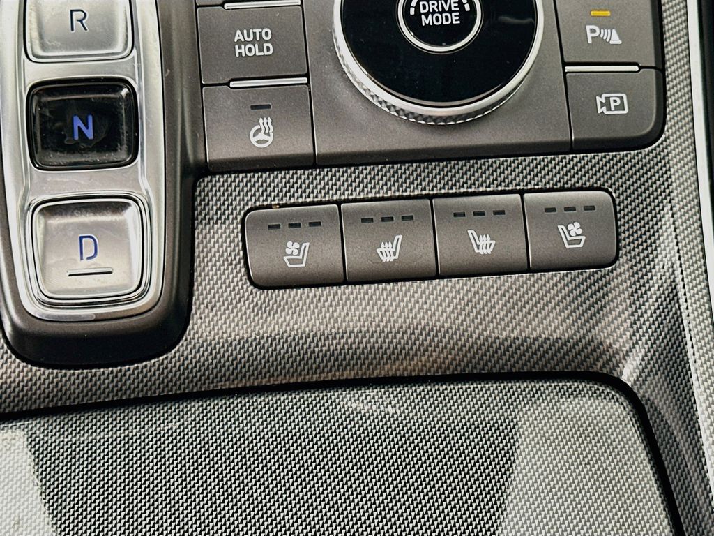 Thumbnail: 2021 Hyundai Santa Fe - 21