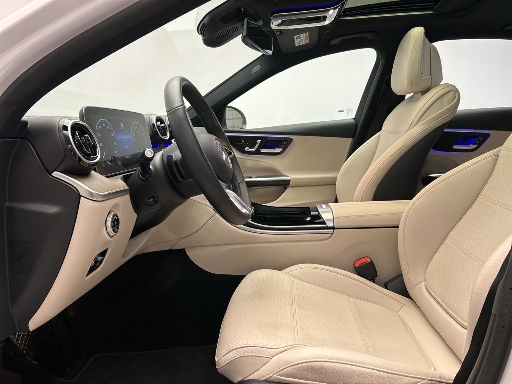 Thumbnail: 2023 Mercedes-Benz C-Class - 12