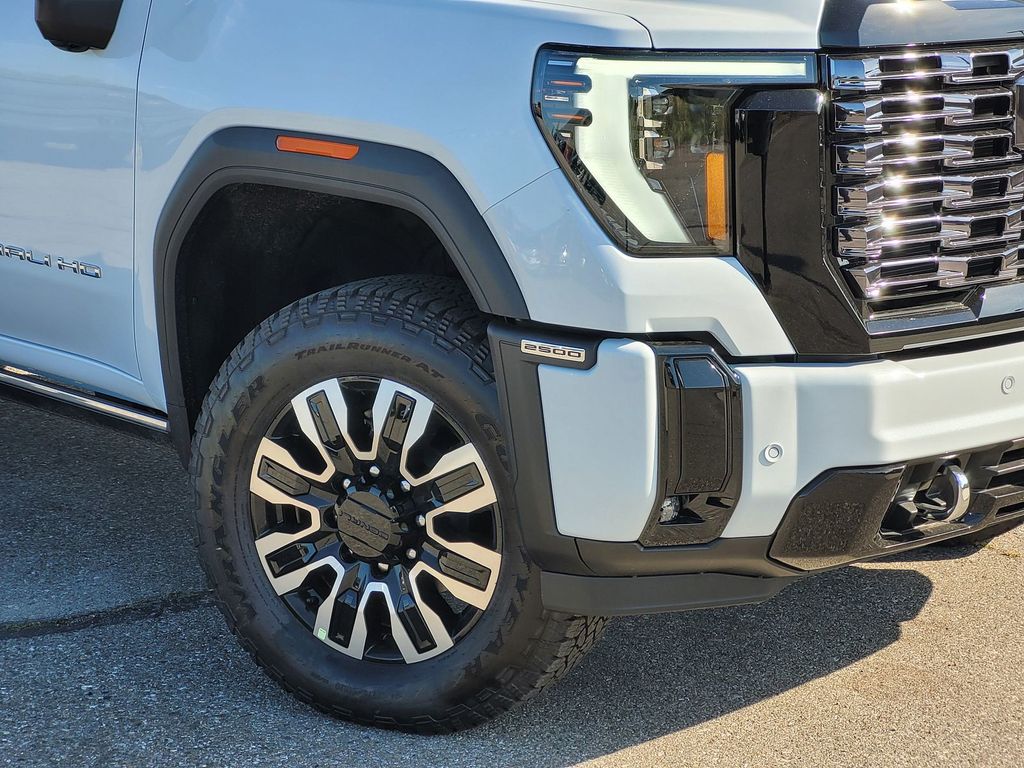 New 2026 White GMC Denali Ultimate image 6