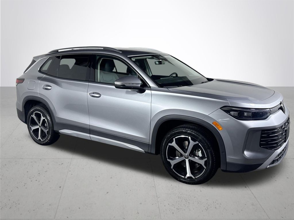 2025 Volkswagen Tiguan 2.0T SE