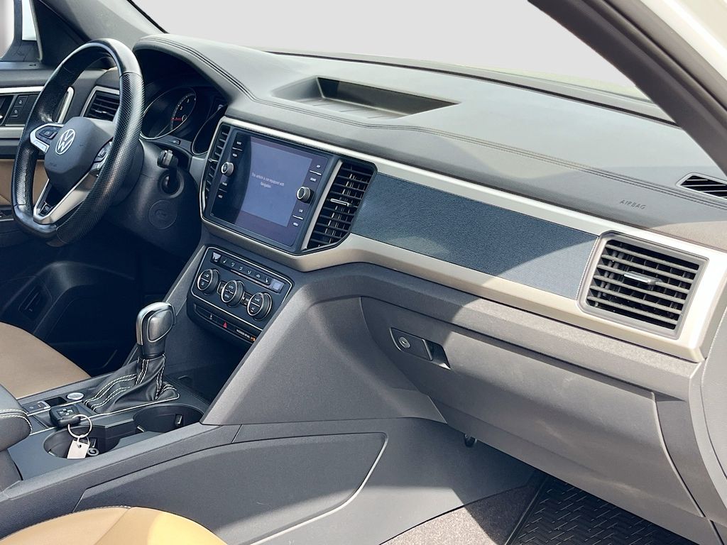 2021 Volkswagen Atlas Cross Sport 3.6L V6 SE w/Technology R-Line White at Big Star Buick GMC