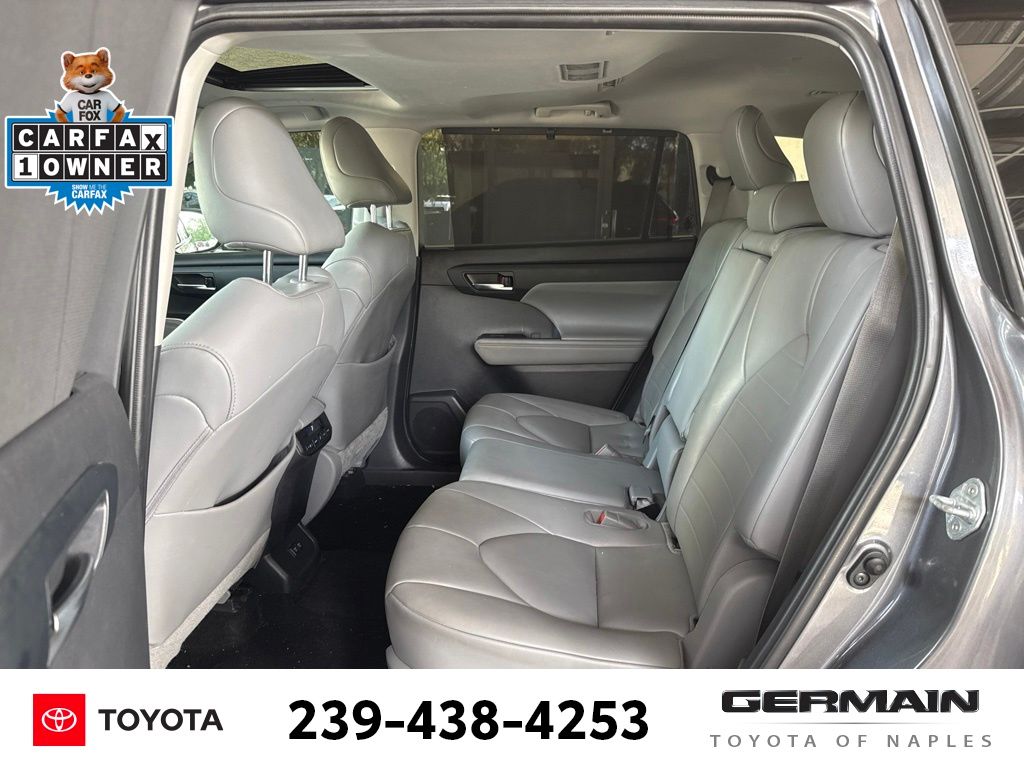 Used 2021 Gray Toyota XLE image 17