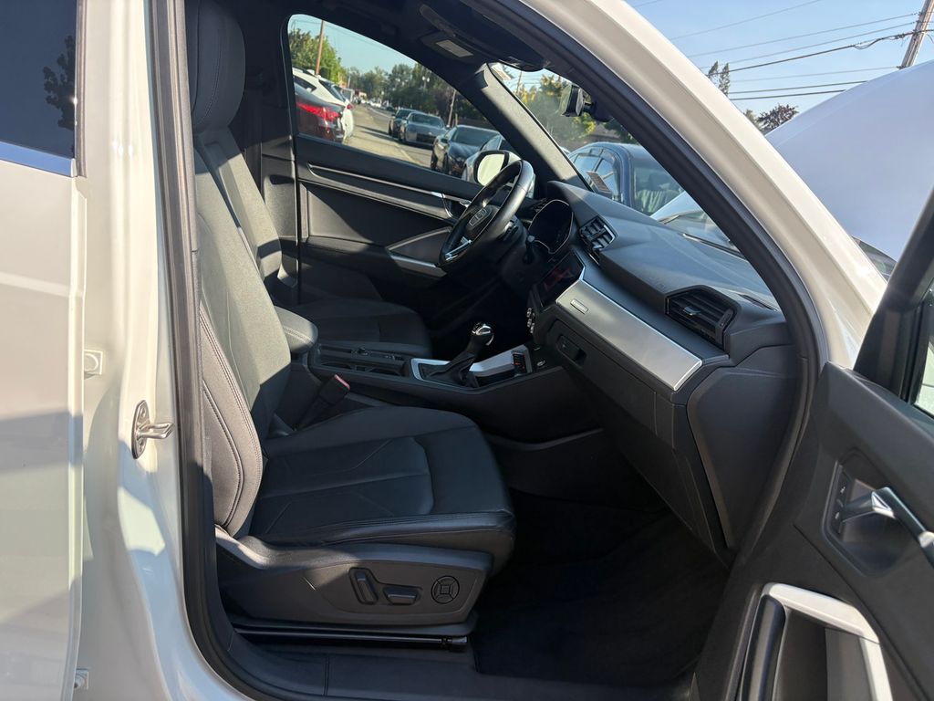 2021 Audi Q3 Premium