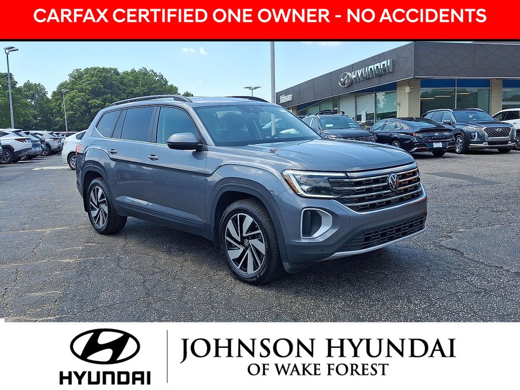 Platinum Gray Metallic 2024 Volkswagen Atlas SUV / Crossover Front-Wheel Drive 8-Speed Automatic