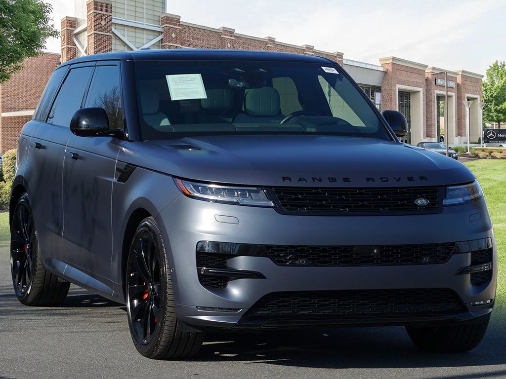 Thumbnail: 2025 Land Rover Range Rover Sport - 3