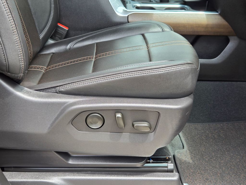 Used 2025 Chevrolet Silverado 1500 Truck