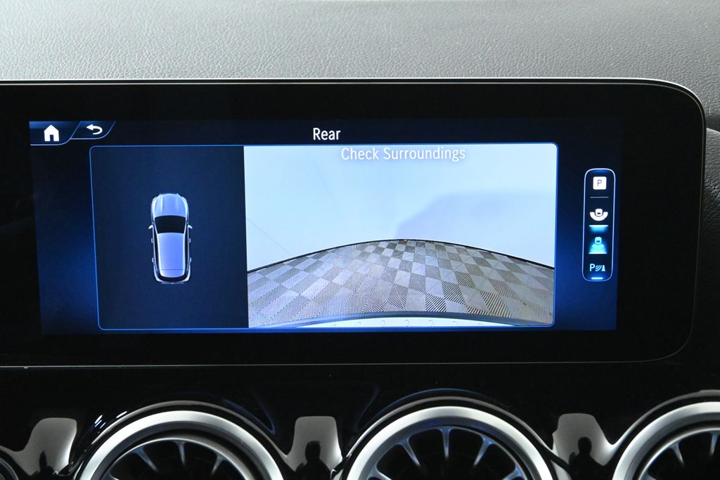 2025 Mercedes-Benz GLA 250 4MATIC 19